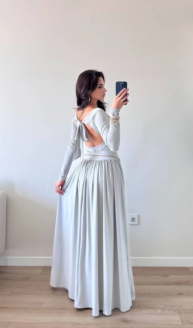 Gri Bel Büzgülü Sırt Fiyonk Bağlamalı Maxi Elbise