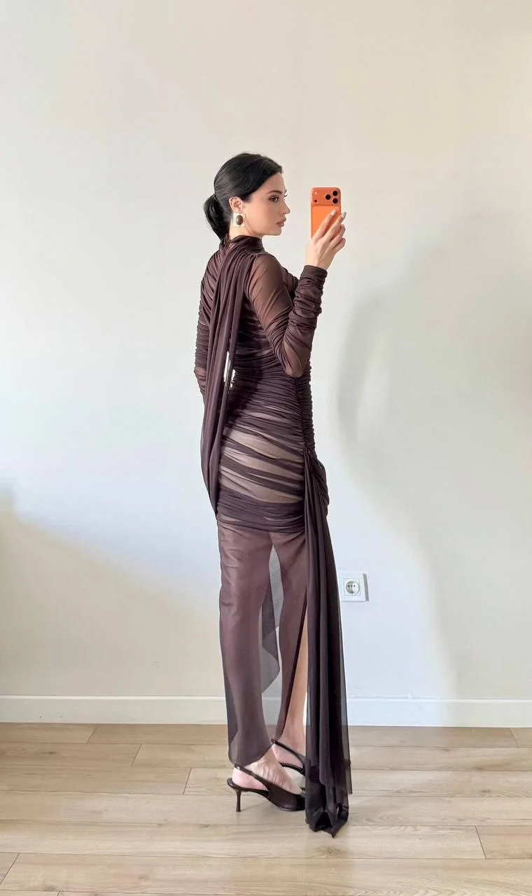 Kahverengi Büzgülü Maxi Tül Elbise
