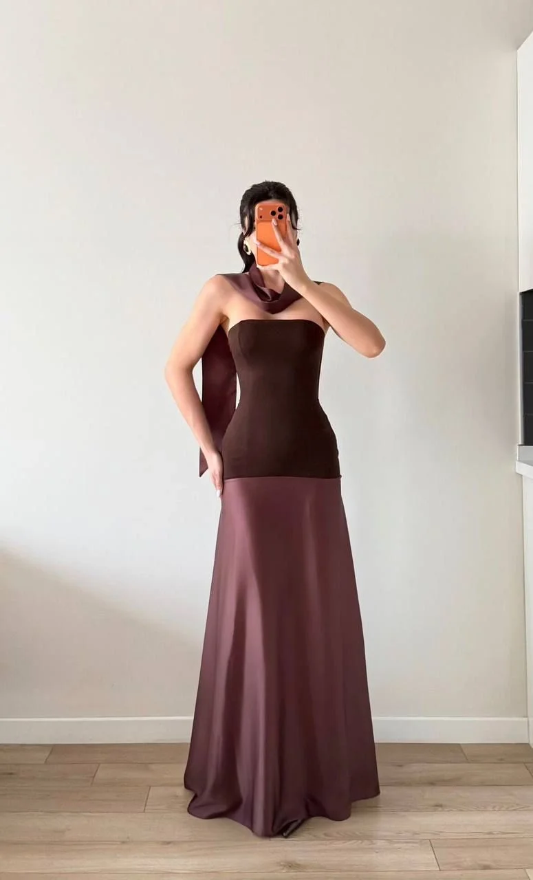 Kahverengi Saten Straplez Şallı Maxi Elbise