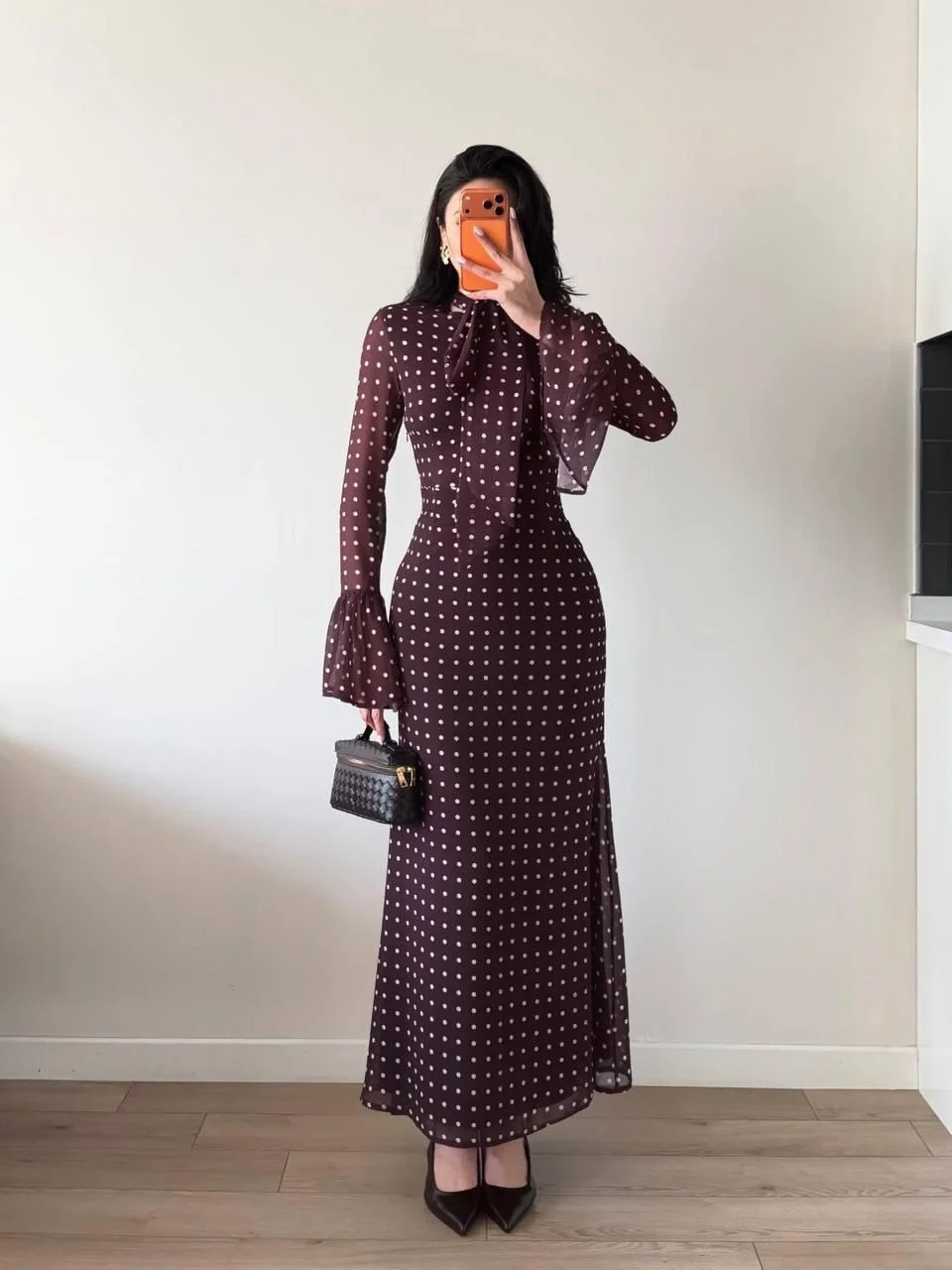 Kahverengi Şifon Puantiyeli Maxi Şallı Elbise