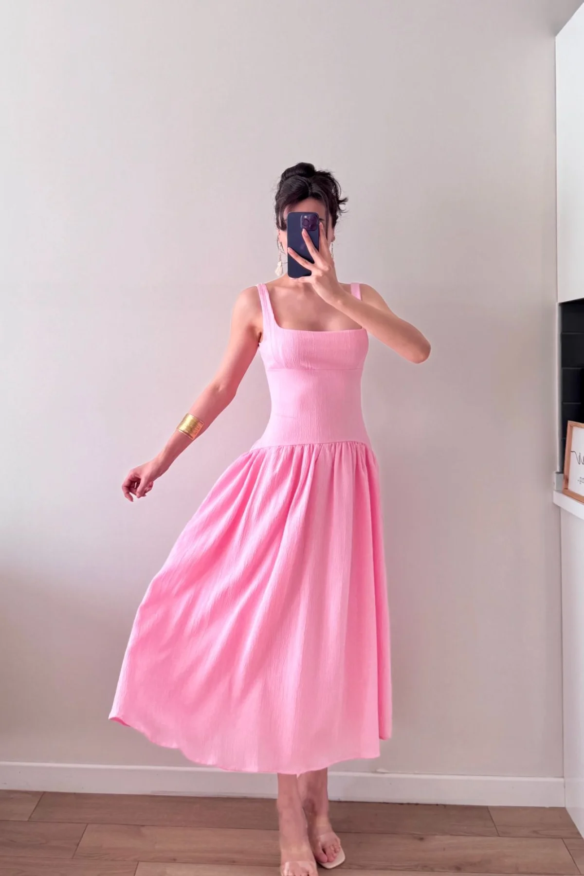 Pembe Askılı Sırt Dekolteli Midi Elbise
