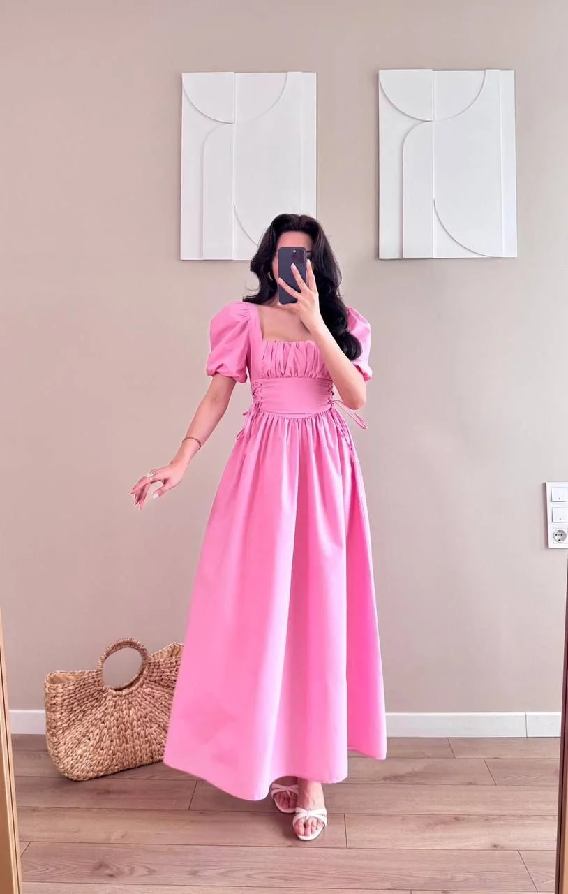 Pembe Bel Kuş Gözü Detaylı U Yaka Korseli Midi Elbise