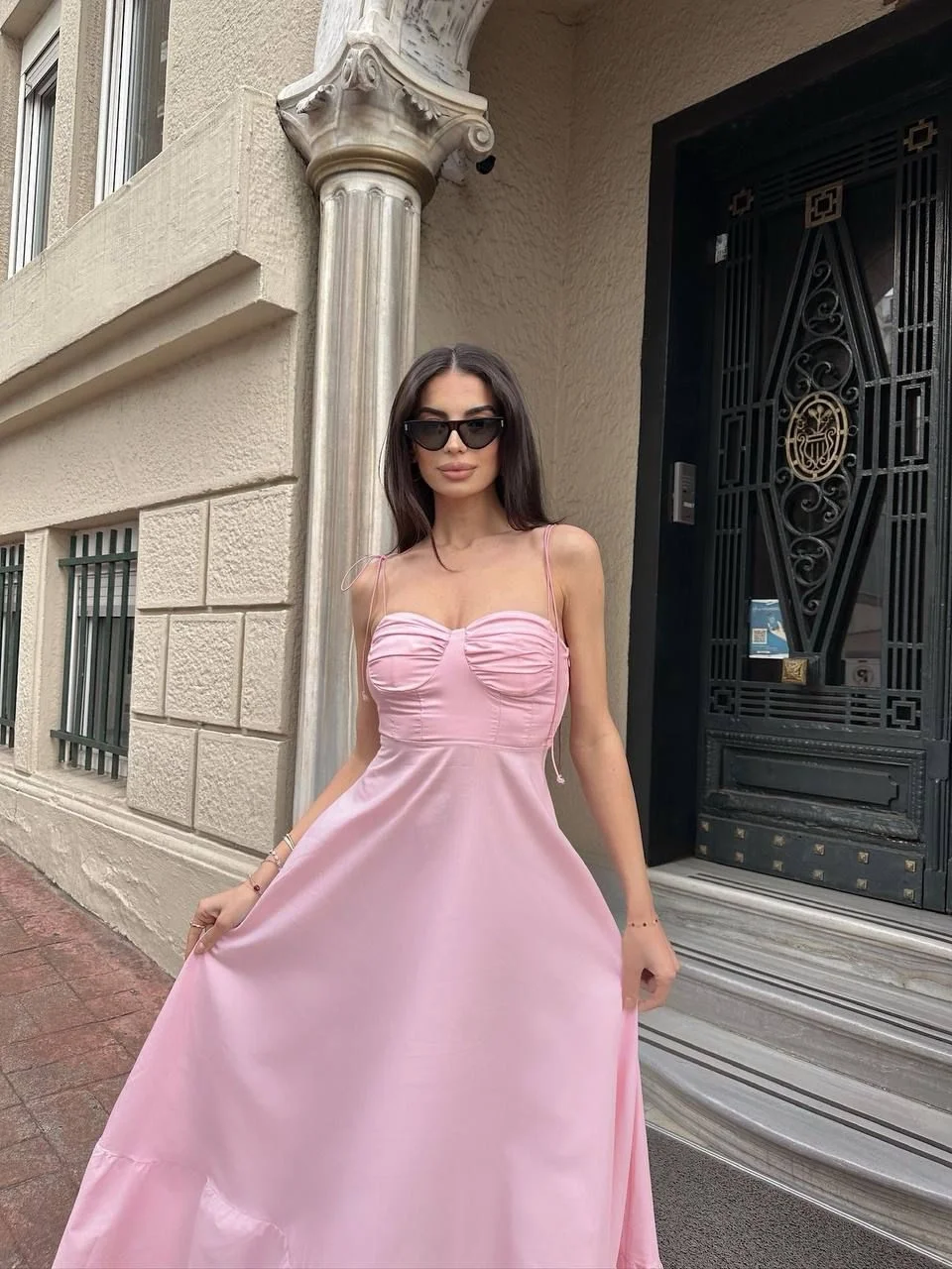 PEMBE FIRFIR DETAYLI ASKILI MAXİ ELBİSE
