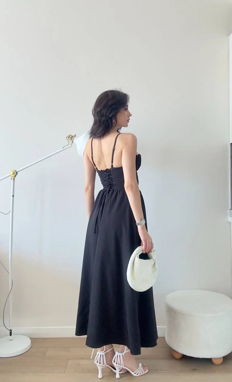 Siyah Askılı Gloplu Maxi Elbise