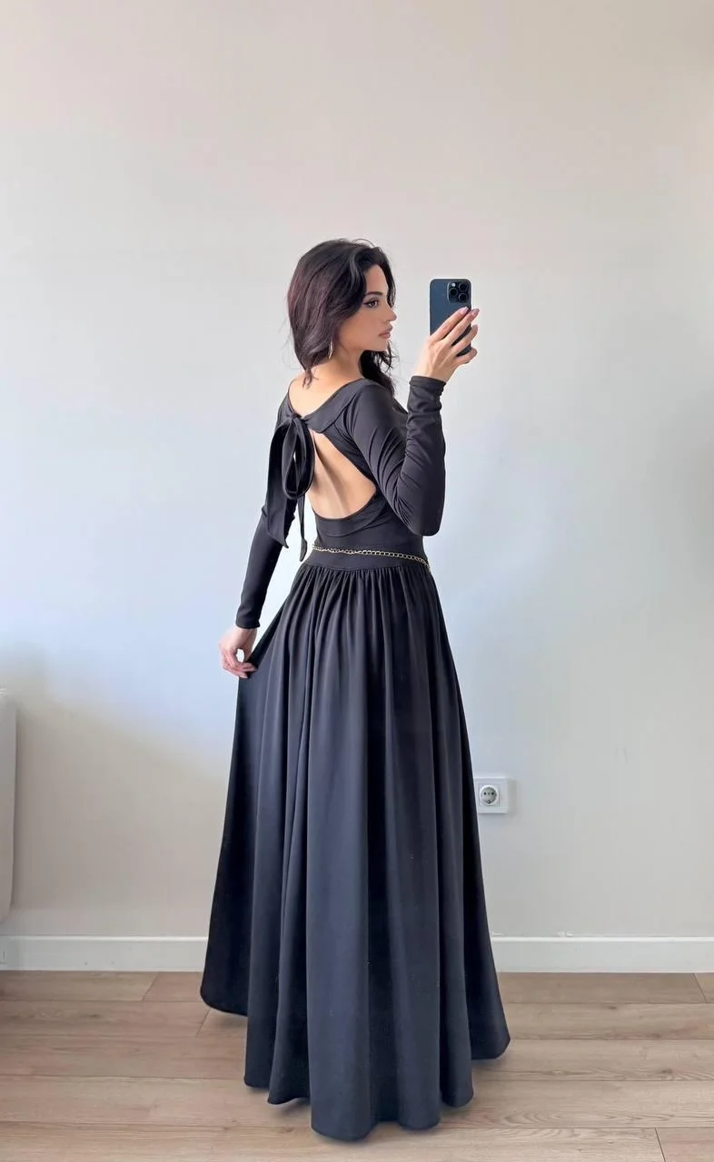 Siyah Bel Büzgülü Sırt Fiyonk Bağlamalı Maxi Elbise
