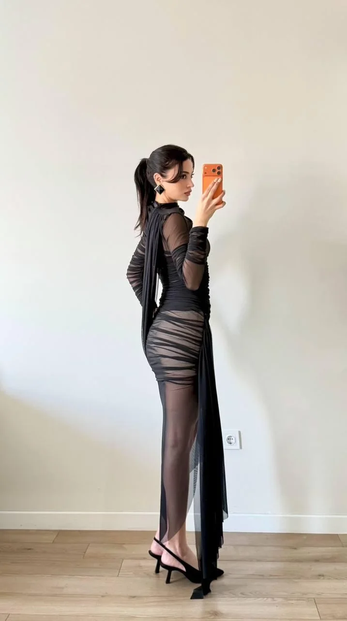 Siyah Büzgülü Maxi Tül Elbise