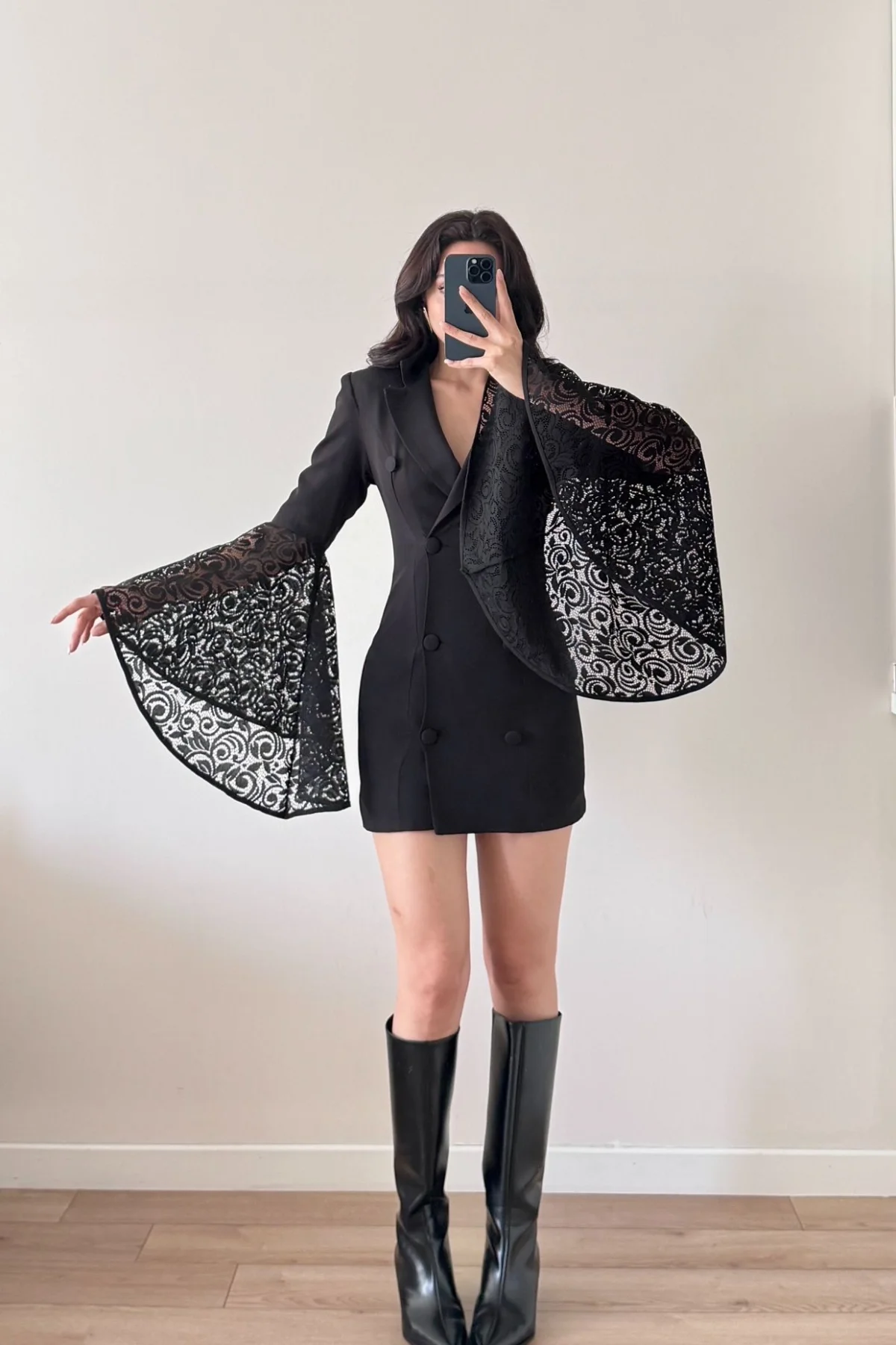 Siyah Dantel Detaylı Ceket Elbise