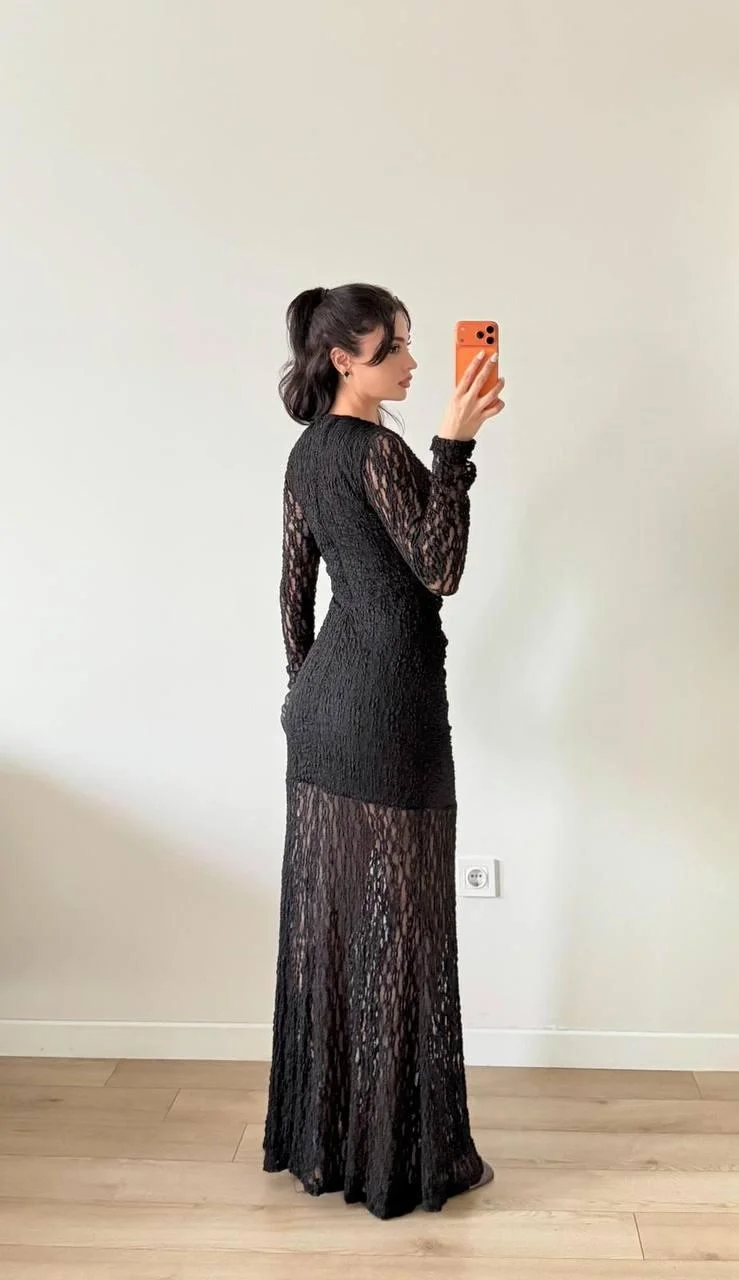 Siyah Dantelli Drapeli Maxi Astarlı Elbise