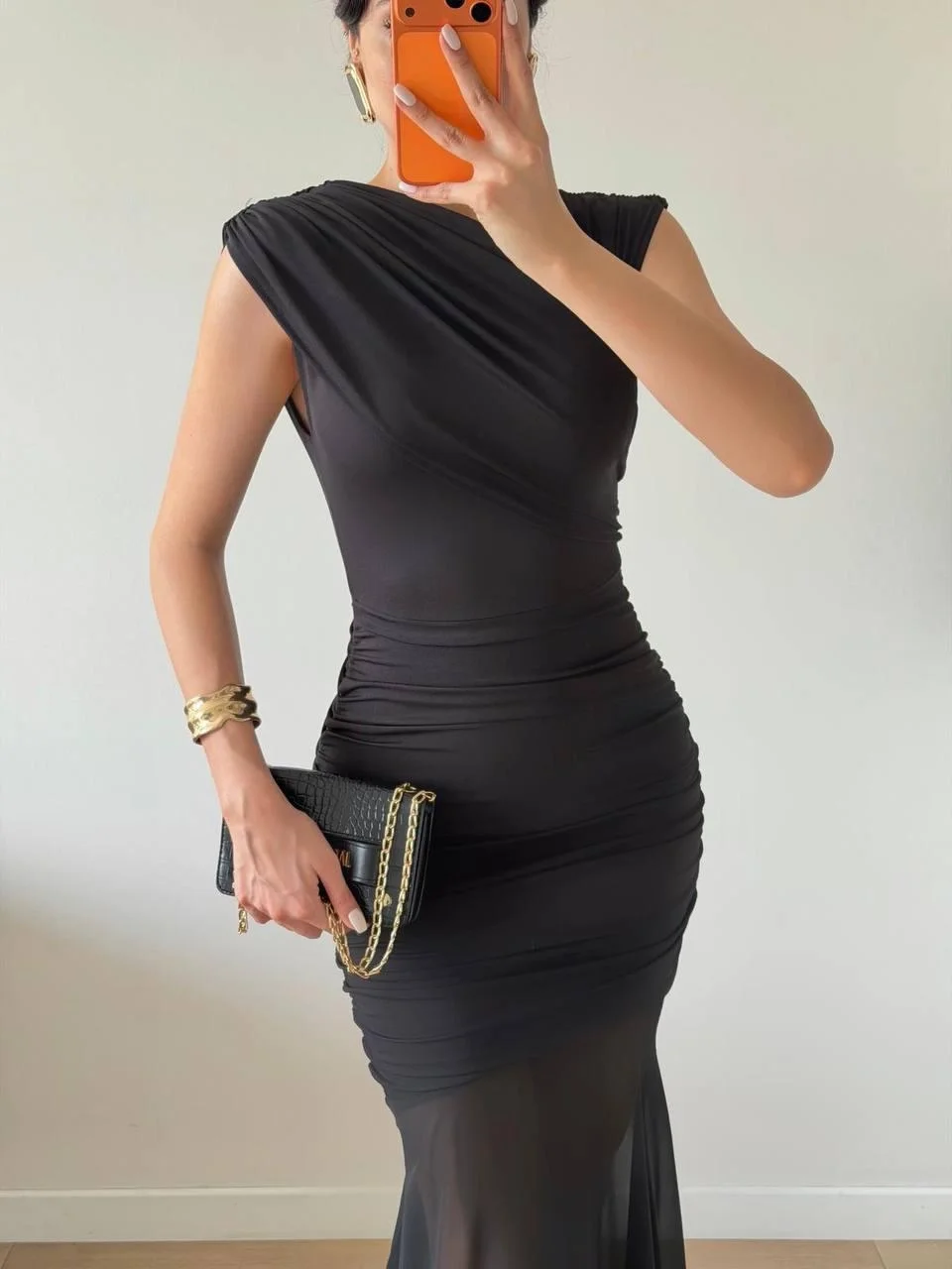 Siyah Drapeli Transparan Etekli Maxi Elbise