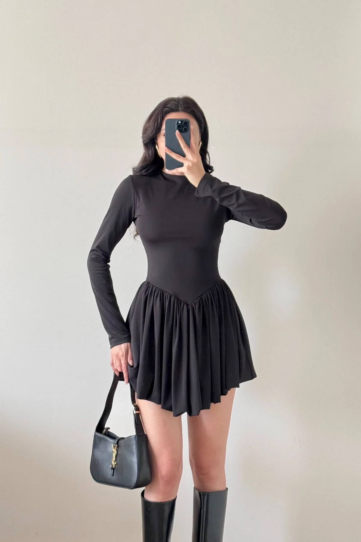 Siyah Eteği Pileli Büzgülü Balon Elbise