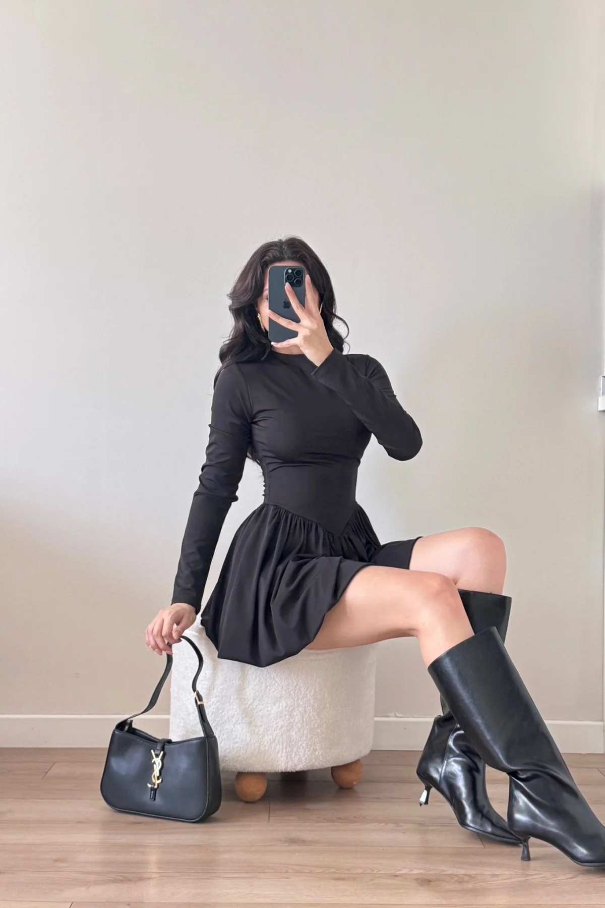 Siyah Eteği Pileli Büzgülü Balon Elbise