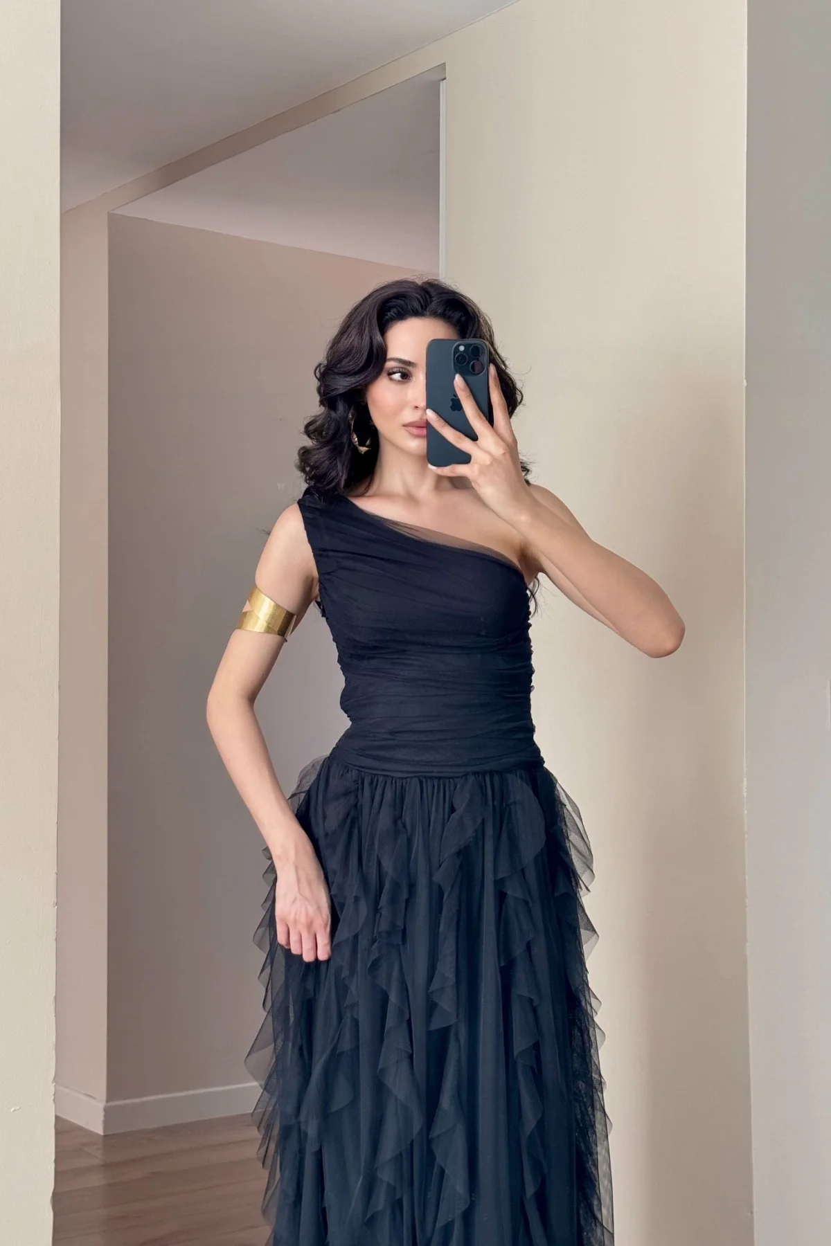 Siyah Fırfırlı Maxi Tül Elbise