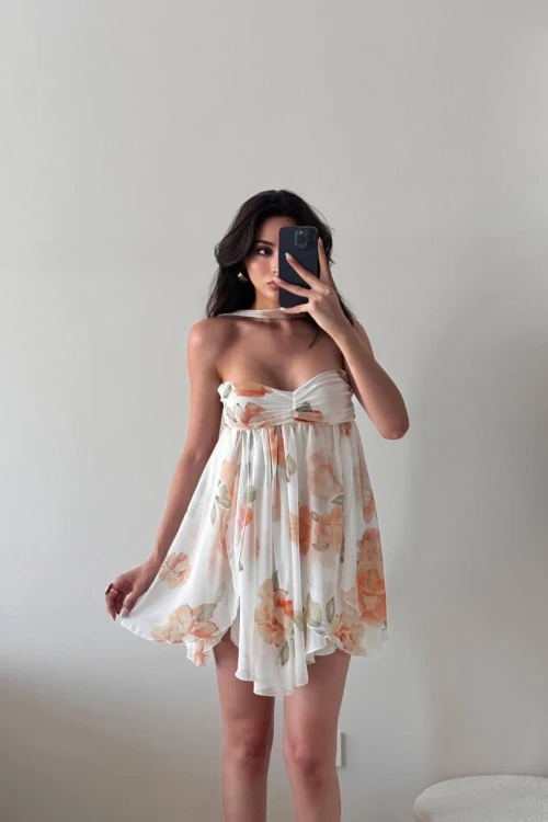 Beyaz Straplez Şallı Şortlu Mini Elbise