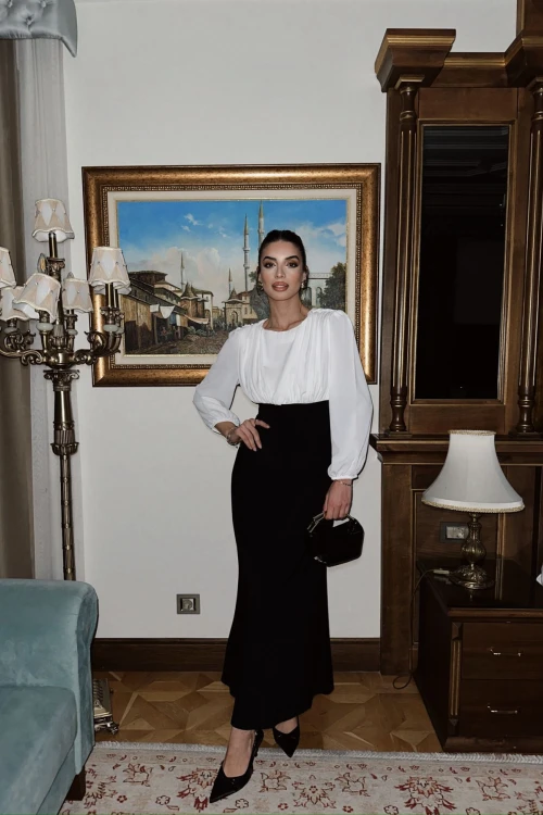 BÜZGÜLÜ BLUZLU ELBİSE