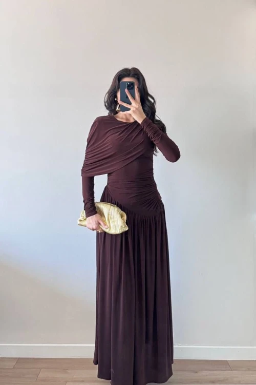 Kahverengi Drapeli Dökümlü Maxi Elbise