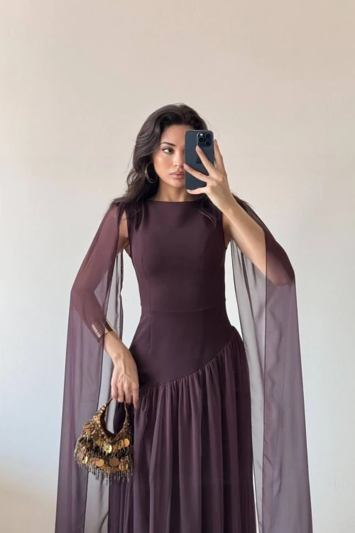 Kahverengi Maxi Pelerinli Elbise