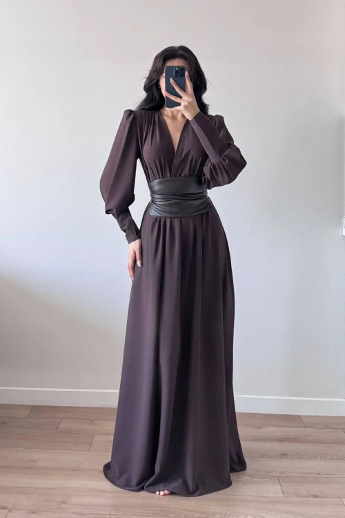 Kahverengi Seyyar Deri Korseli Maxi Elbise