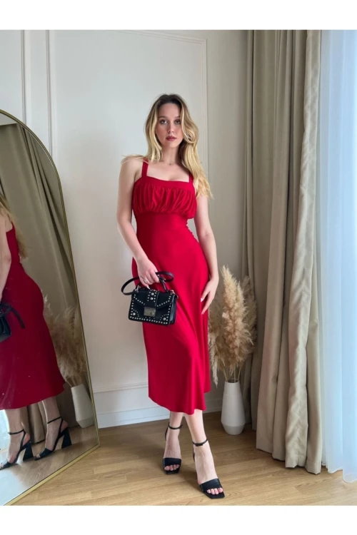 KDIN MOSKOV GÖGÜS BÜZGÜLÜ KIRMIZI ELBİSE