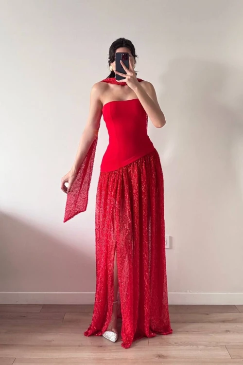 Kırmızı Pul Payet Şallı Maxi Yırtmaçlı Elbise