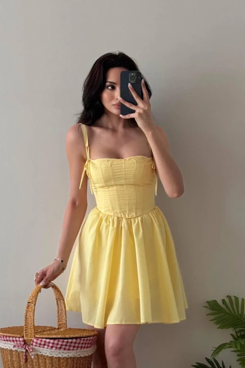 Sarı Beli Korseli Omuz Bağlamalı Mini Elbise