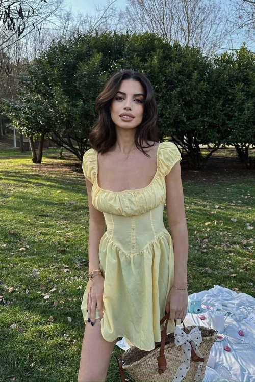 SARI GÖĞÜS BÜZGÜLÜ KARPUZ KOL MİNİ ELBİSE