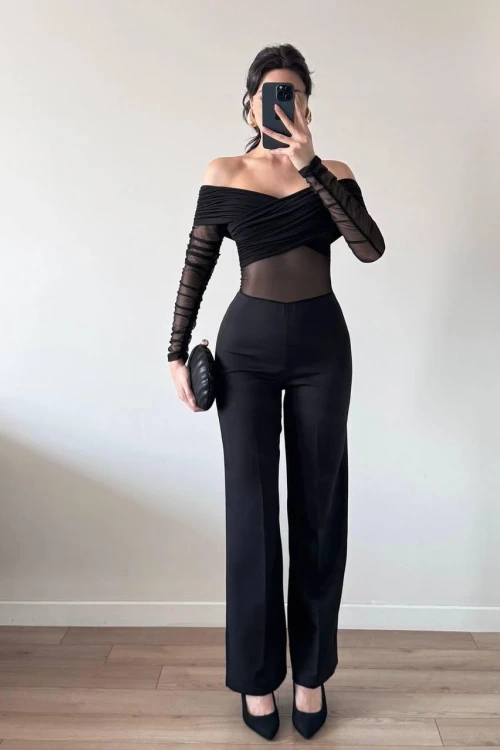 Siyah Kol Büzgülü Tül Detaylı Tulum