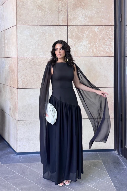 Siyah Maxi Pelerinli Elbise