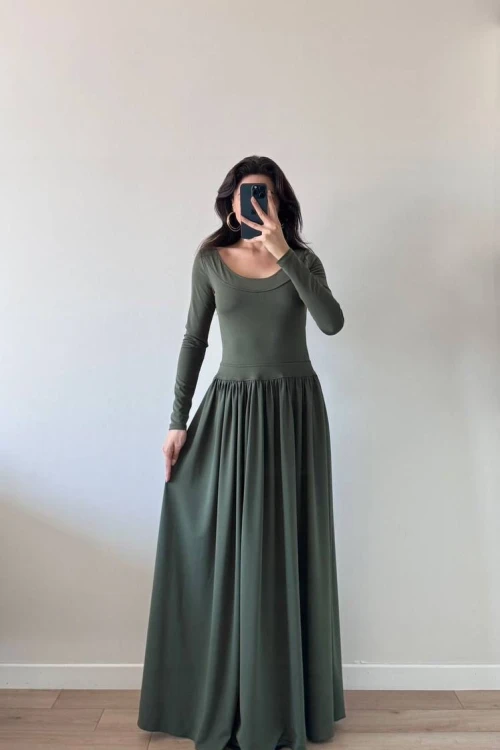 Yeşil Bel Büzgülü Sırt Fiyonk Bağlamalı Maxi Elbise