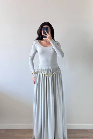Gri Bel Büzgülü Sırt Fiyonk Bağlamalı Maxi Elbise