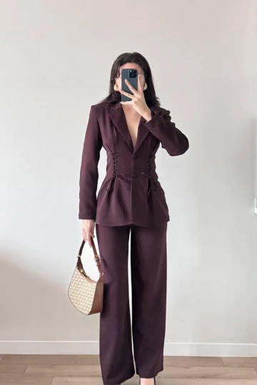 Kahverengi Bel ve Sırt Korse Görünümlü Pantolon Ceket İkili Takım