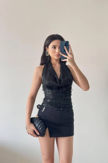 Siyah Pul Payet Degaje Yaka Bluz