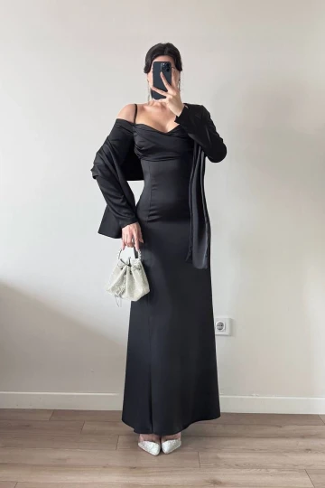 Siyah Saten Askılı Şallı Yırtmaçlı Maxi Elbise